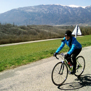 Cycling Geneva with le Salève in the background